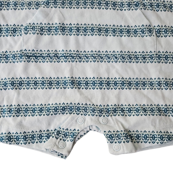 Carters Hooded Romper 9 Months - Picture 3 of 6